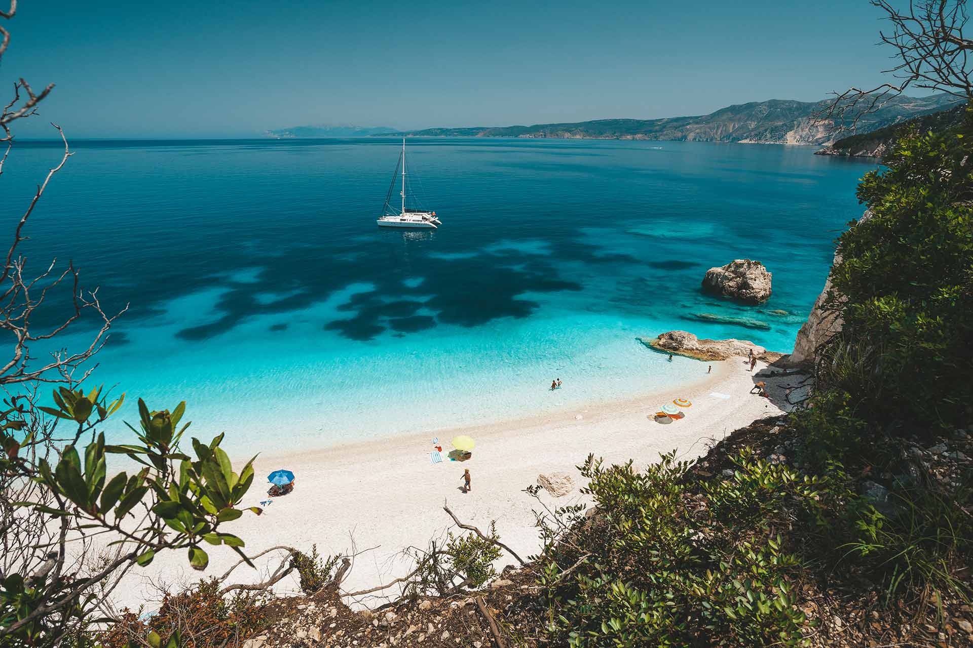 fteri-beach-cephalonia-kefalonia-greece-white-c-2021-08-27-09-40-11-utc.jpg